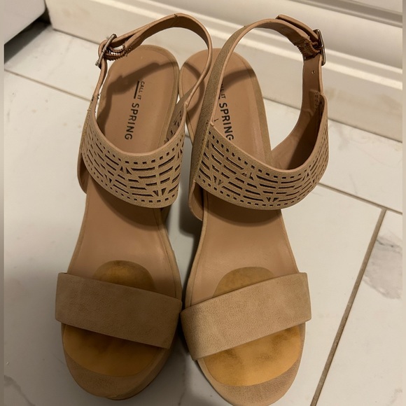 Call It Spring Nude Wedges Sz 9 - Picture 6 of 13